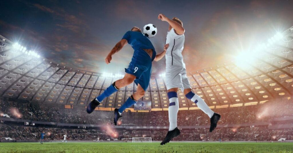 jugadores del psg vs inter disputando la final de champions league